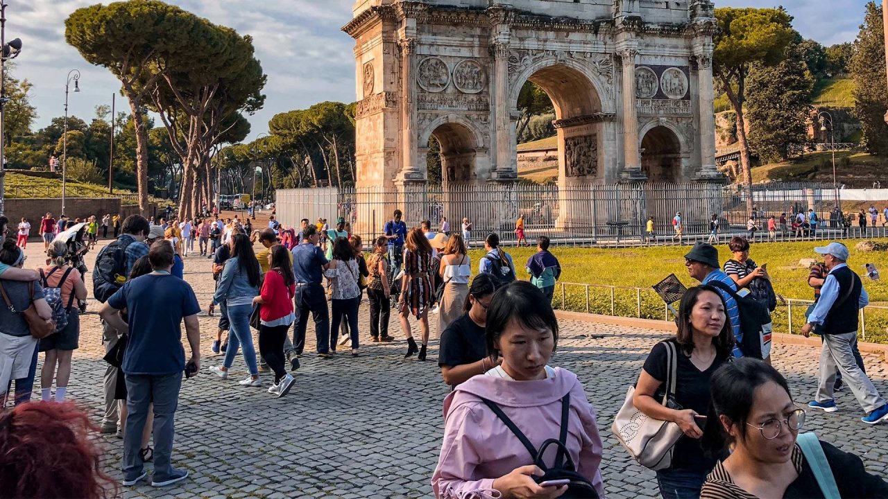 Europeus à espera do Turismo chinês, importante fonte de receitas para muitos países