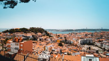 Lisboa na “Tourism Review”: Medidas para o sector do turismo sobreviver